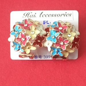 Beautiful Multicolor Flower Cluster Earrings NEW